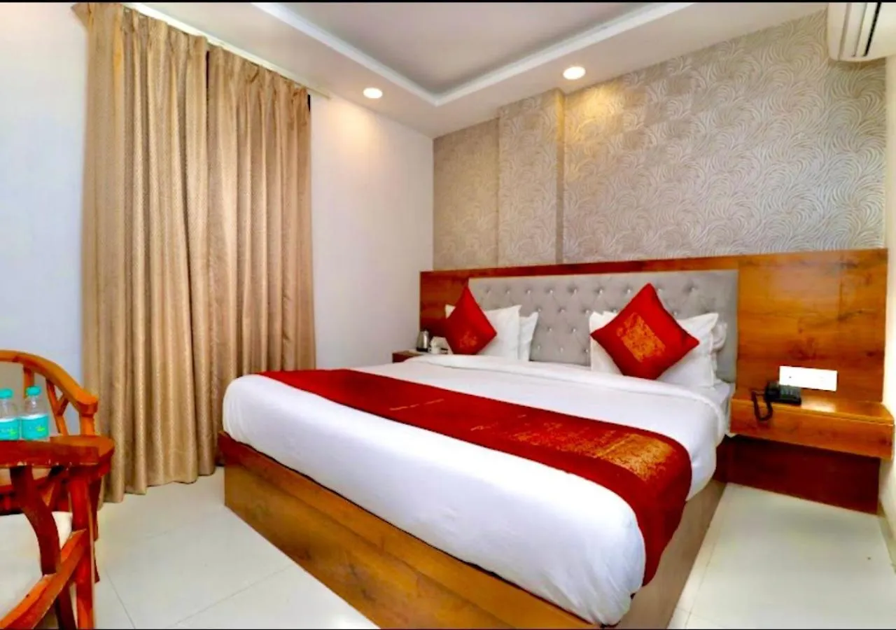 Hotel Qubic Stay By Igi Airport New Delhi