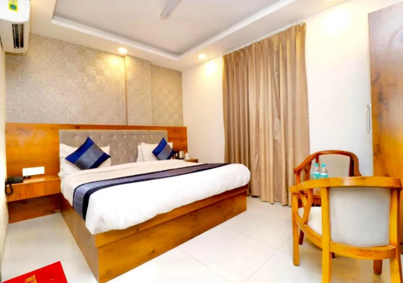 ***  Hotel Qubic Stay By Igi Airport New Delhi India